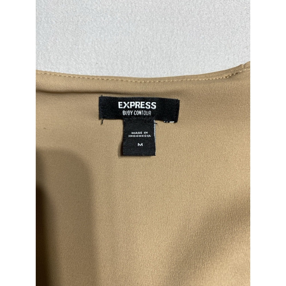 Express Body Contour Bodysuit Womens M Tan Square Neck Cap Sleeve Thong - Picture 2 of 4